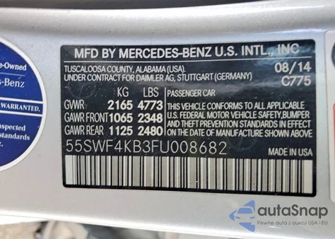 2015 Mercedes-Benz C 300 4Matic z USA, uszkodzony, nr VIN 55SWF4KB3FU008682